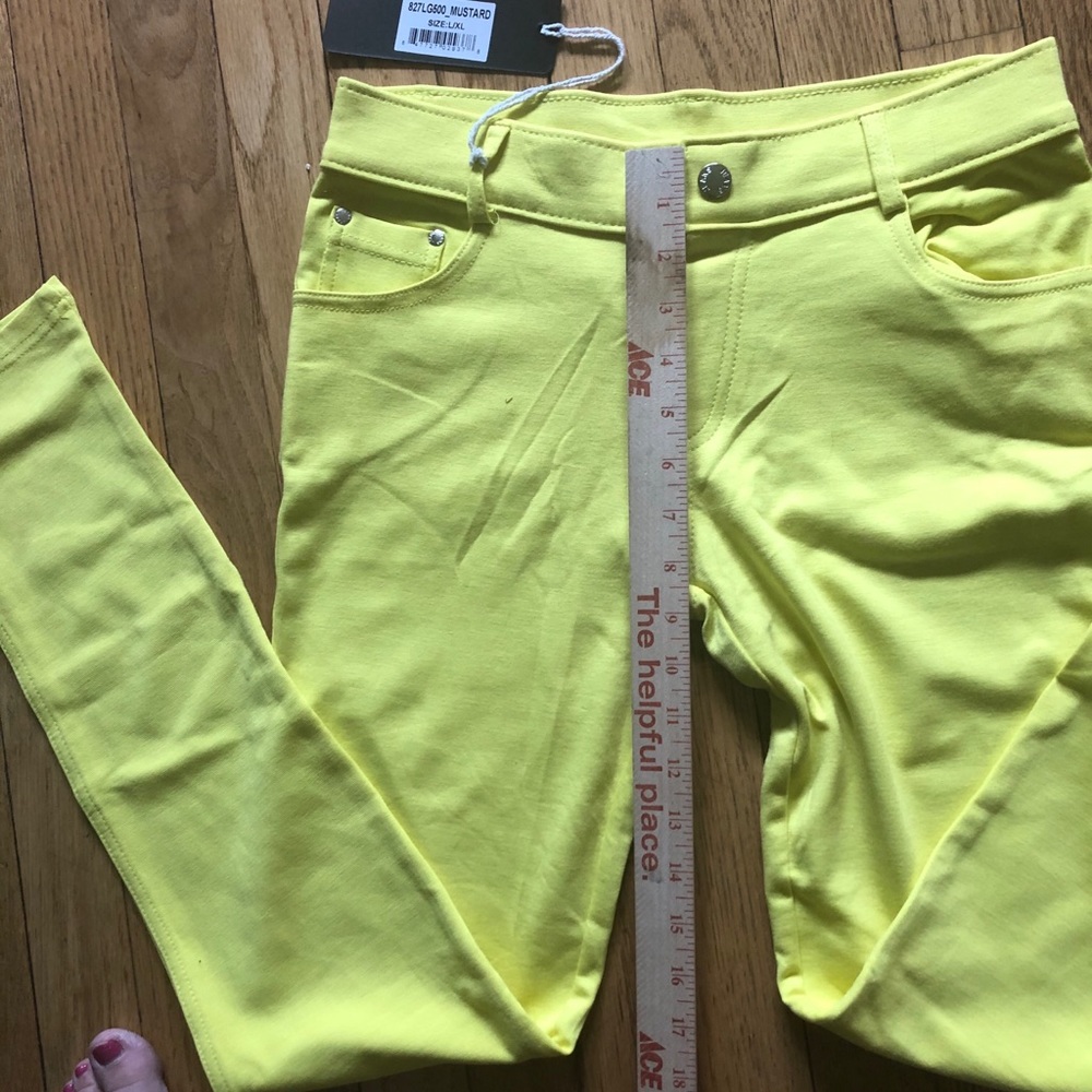 NWT bright yellow stretchy jeans. SZ L - Picture 2 of 6
